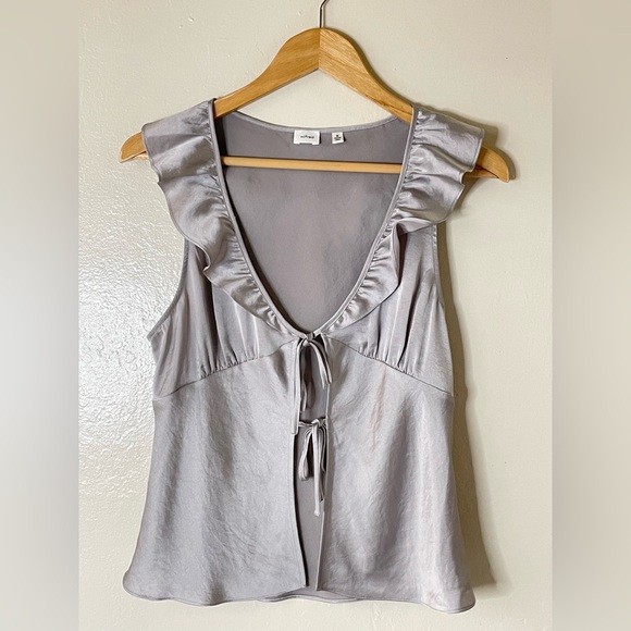 Aritzia Wilfred Satin Ruffle sleeveless blouse - Picture 1 of 11